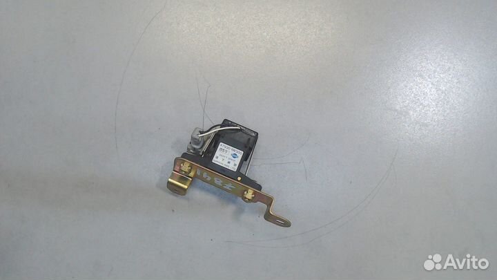 Датчик ускорения Nissan Pathfinder, 2000