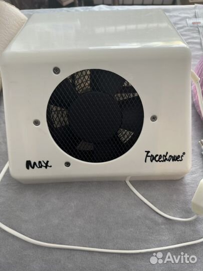 Пылесос для маникюра настольный