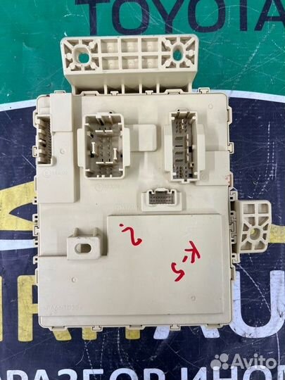 Блок предохранителей салонный Kia Carnival 3 2.2