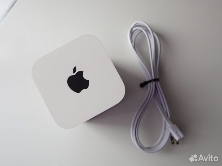Apple AirPort Extreme США (me918ll/A)