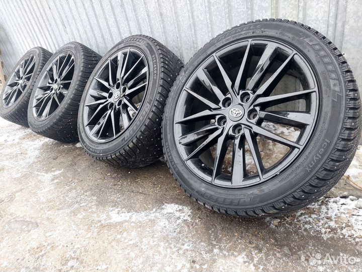 Колеса на Toyota r18 зимние