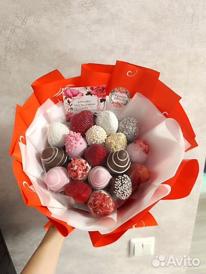 Клубника в шоколаде, букеты, праздники