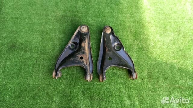Рычаг передний левый/правый Renault Logan1,Sandero