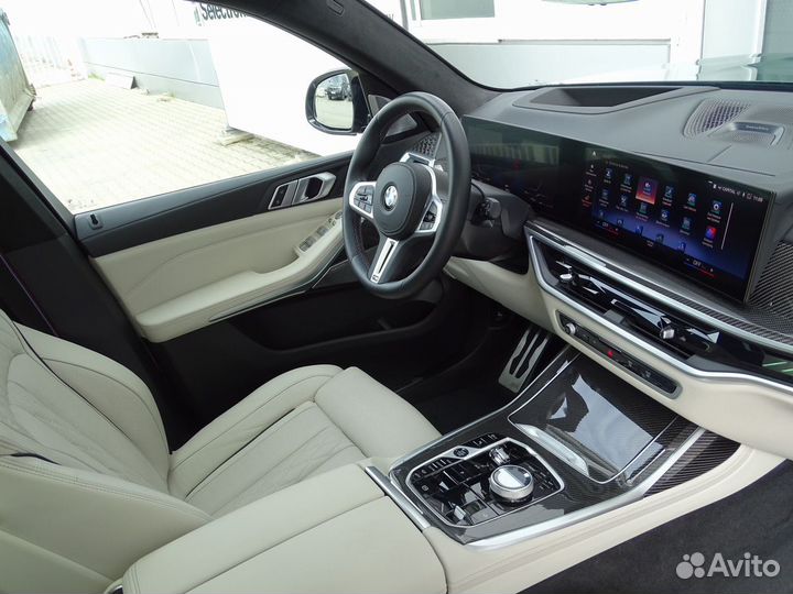 BMW X7 4.4 AT, 2023, 19 822 км