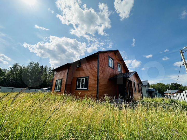 Дом 158 м² на участке 9 сот.