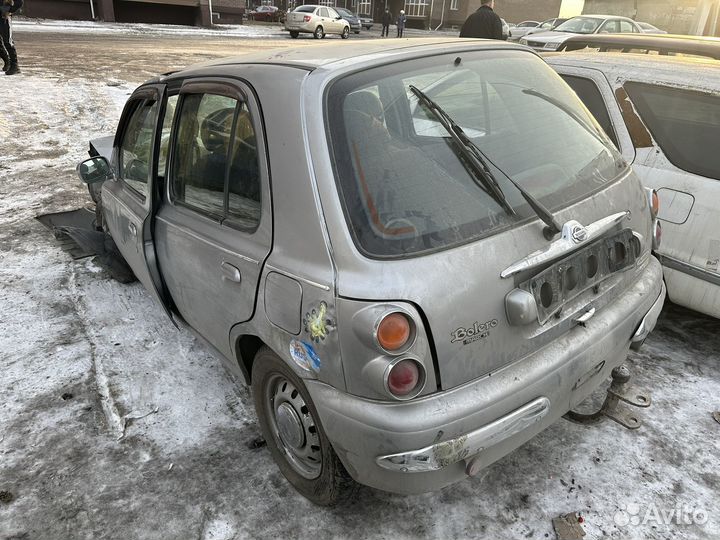 Nissan March K11 разбор по запчастям