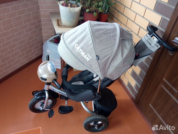 Трехколесный велосипед