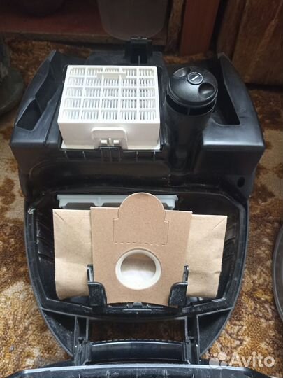 Пылесосы на запчасти/восстановление bosch и lg