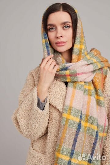 Женский теплый палантин