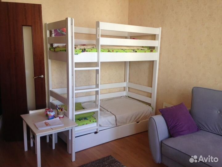 Двухъярусная кровать