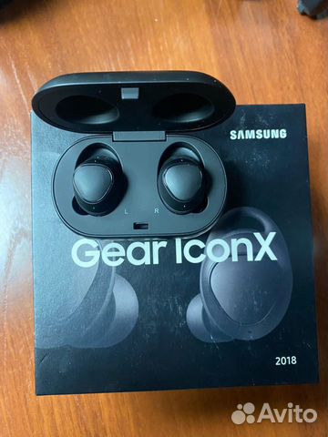 Спортивные наушники Bluetooth Samsung Gear IconX