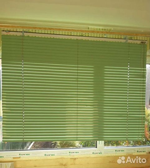 Жалюзи горизонтальные