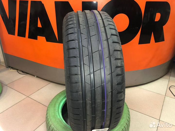 Nokian Tyres Hakka Black 2 SUV 235/55 R19 105W