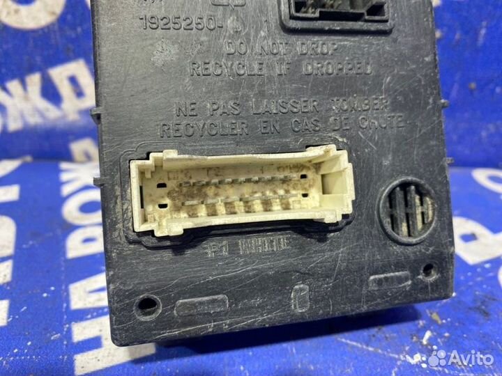 Блок комфорта Renault Logan 1 седан 2012