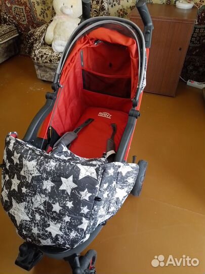 Прогулочная коляска