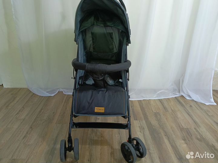 Прогулочная коляска трость