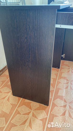 Стол письменый