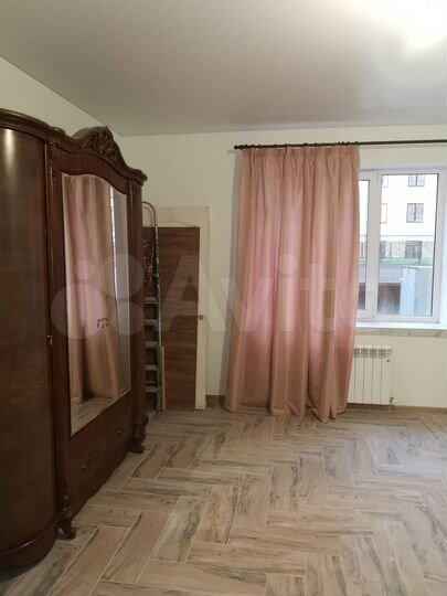 2-к. квартира, 80 м², 1/11 эт.