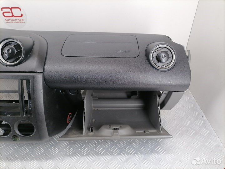 Торпедо (панель передняя) для Ford Fiesta 5