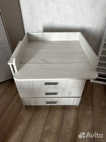 Пеленальный столик комод