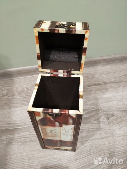 Подарочная коробка- кейс для вина