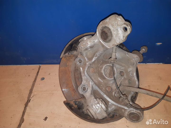 Кулак задний правый Honda Accord 8 (2.0)