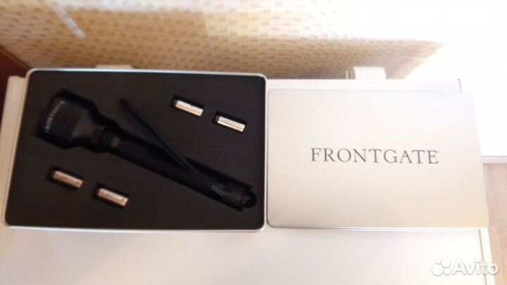 Светодиодный фонарь в подарочной упаковке