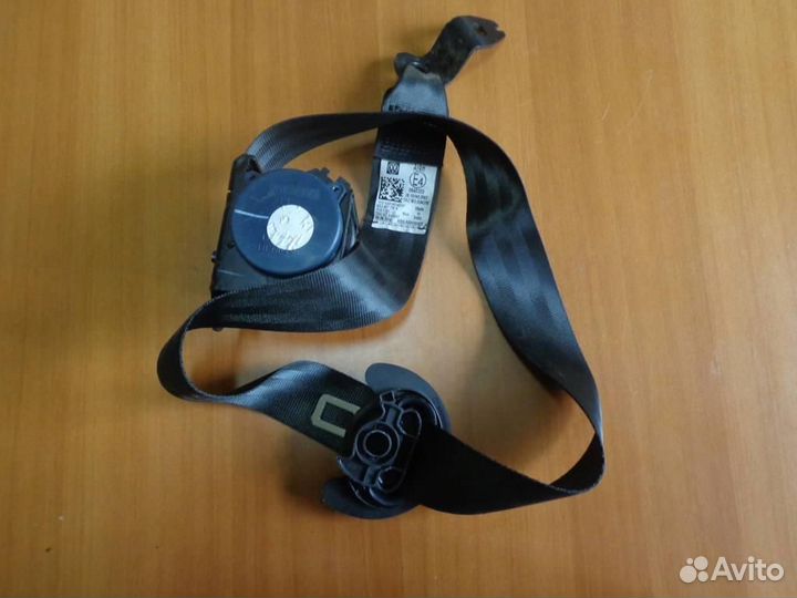 Ремень безопасности передний правый VW Polo 5