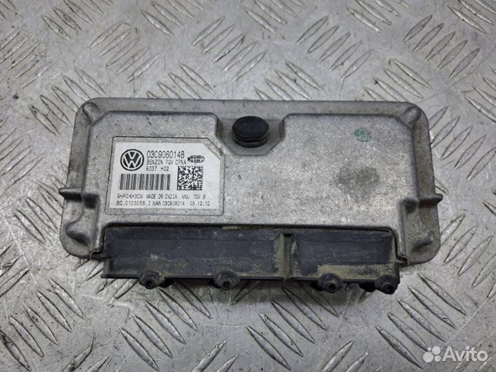 Блок управления двигателем Volkswagen Polo 5 MK5