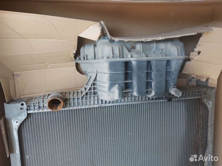 Радиатор охлаждения MAN TGA