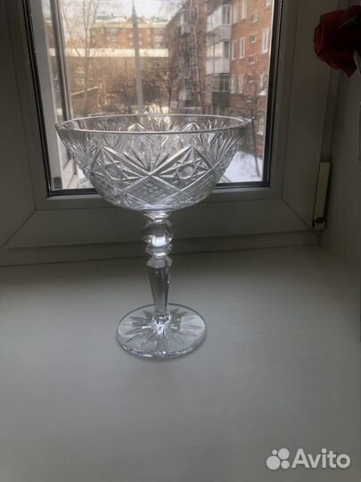 Хрустальная ваза