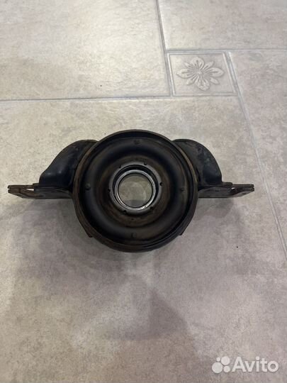 Подвесной подшипник toyota 37230-49015