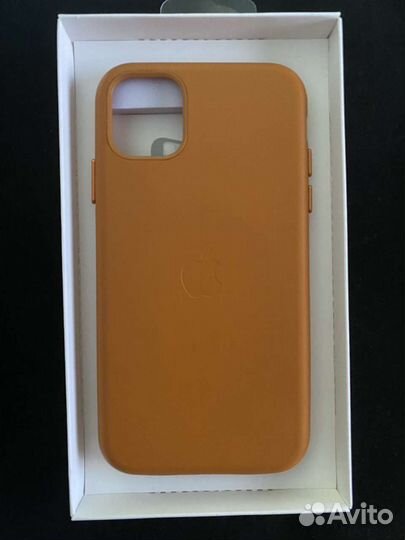 Чехол на iPhone 11