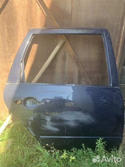 Задняя пассажирская дверь Калина б/у