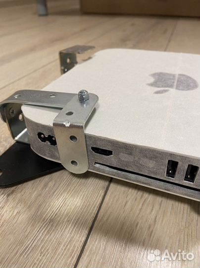 Кроншейн - крепление Mac Mini