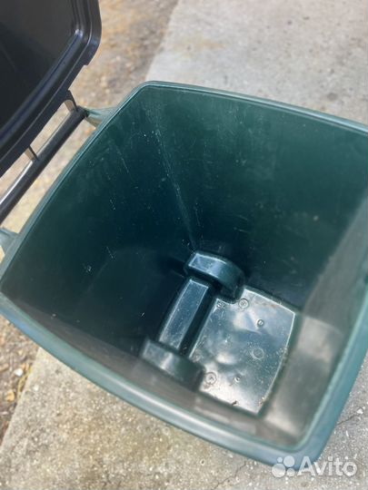 Бак/контейнер для мусора пластик 120