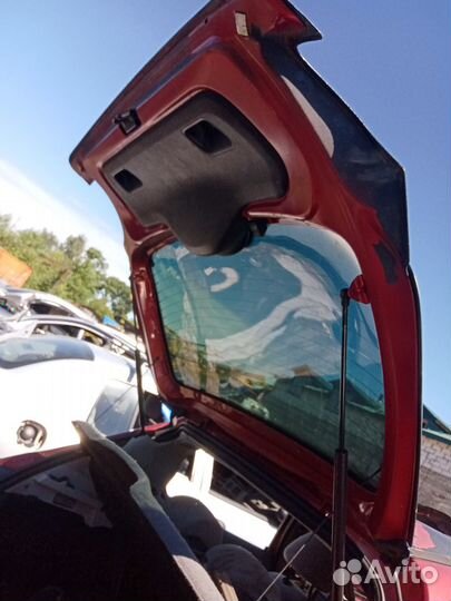 Крышка багажника Peugeot 206 хэтчбек