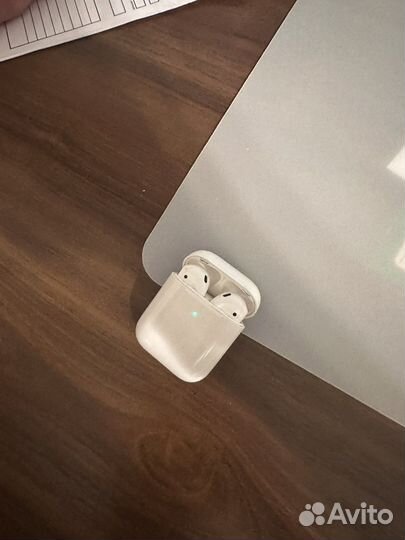 Airpods 2