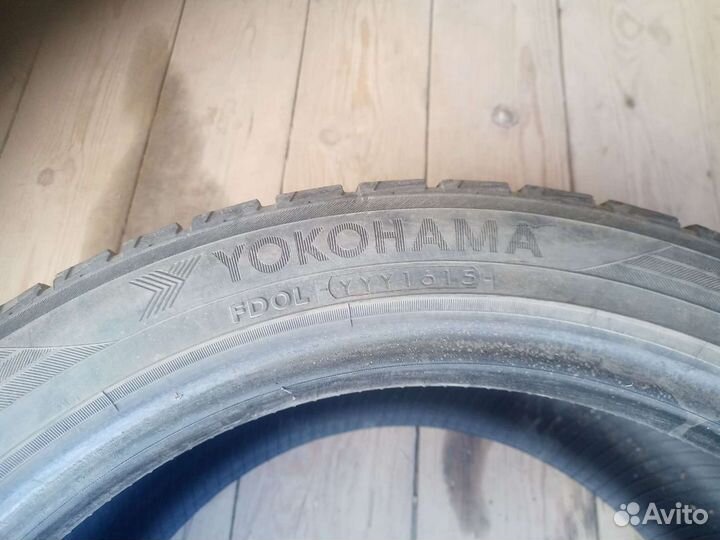 Yokohama Ice Guard IG50 235/45 R17 94Q