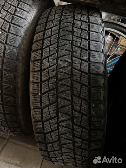 Bridgestone Blizzak DM-V1 215 S