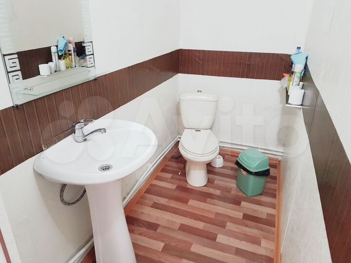 Комната 17 м² в 3-к., 2/2 эт.