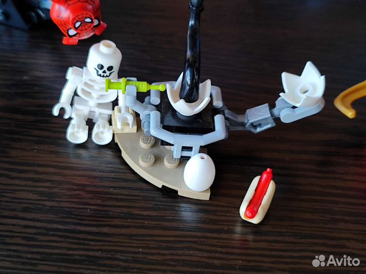Лего марвел 76151