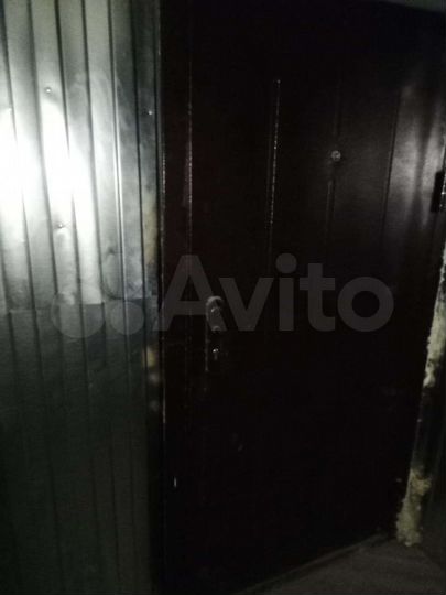 Машиноместо, 10 м²