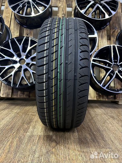 Viatti Strada Asimmetrico V-130 185/65 R14 86H