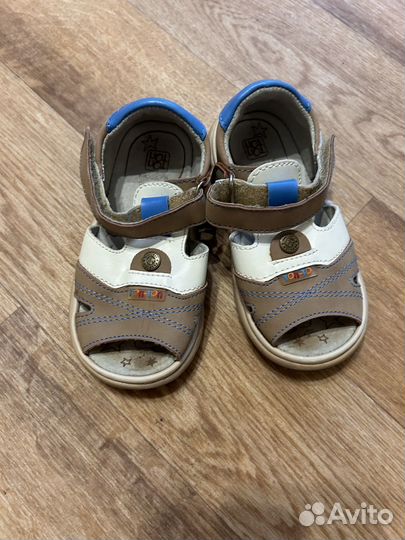 Сандалии для мальчика 23-24 размер