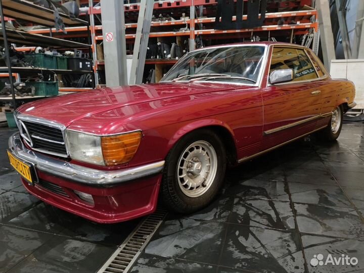 В разбор из Японии Mercedes-Benz C107 M117.982 4.5