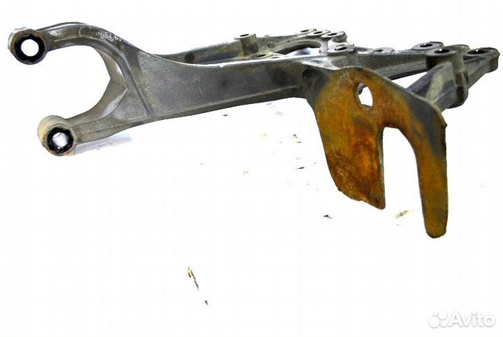 Кронштейн реактивной тяги, ведущего моста,левый me