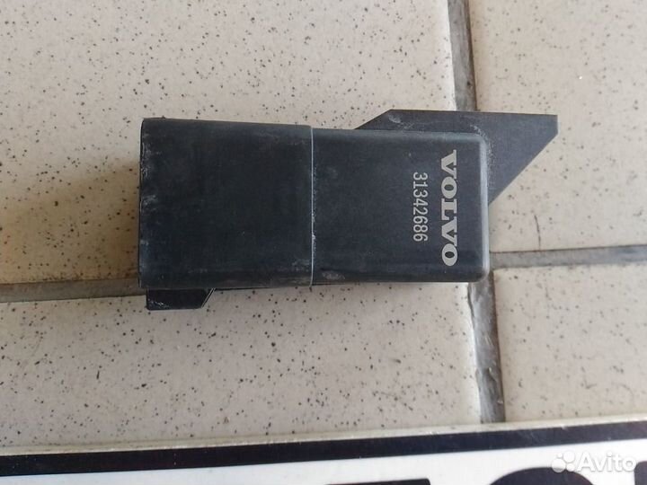 Реле сервотроника Volvo Вольво