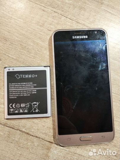 Телефон samsung j 320