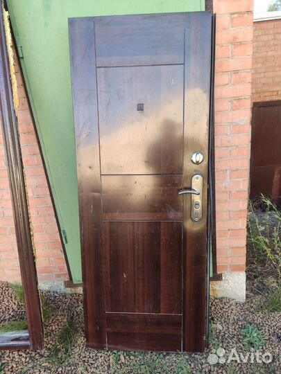 Дверь входная металлическая